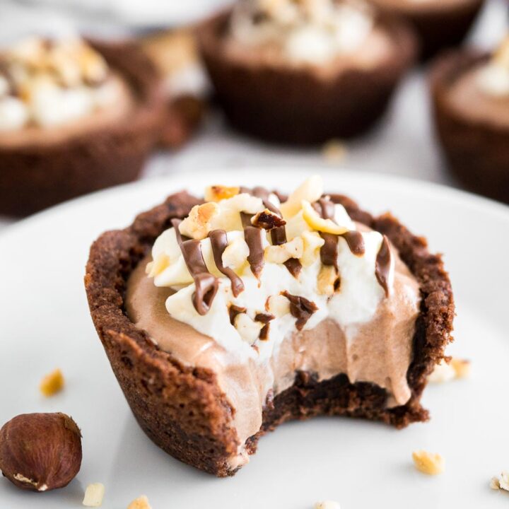 Nutella Mousse Cookie Cups Recipe (Chocolate Cookie Cups with Nutella)