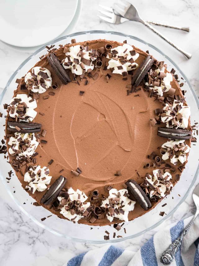 Easy Chocolate Mousse Cake with Oreo Crust Plated Cravings