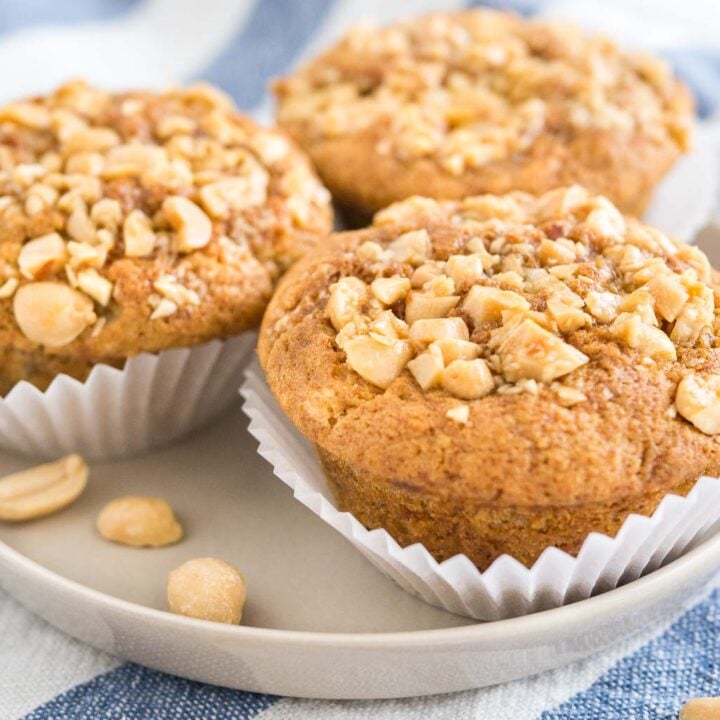 Peanut Butter Banana Muffins {Banana Muffins filled with Peanut Butter}