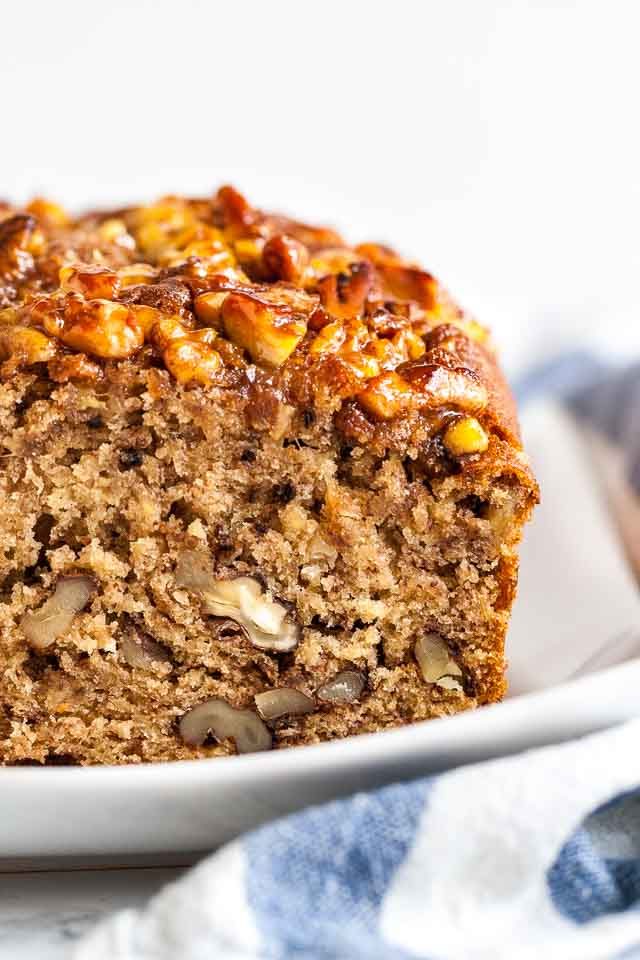 Best Banana Nut Bread Recipe with Caramelized Nut Topping