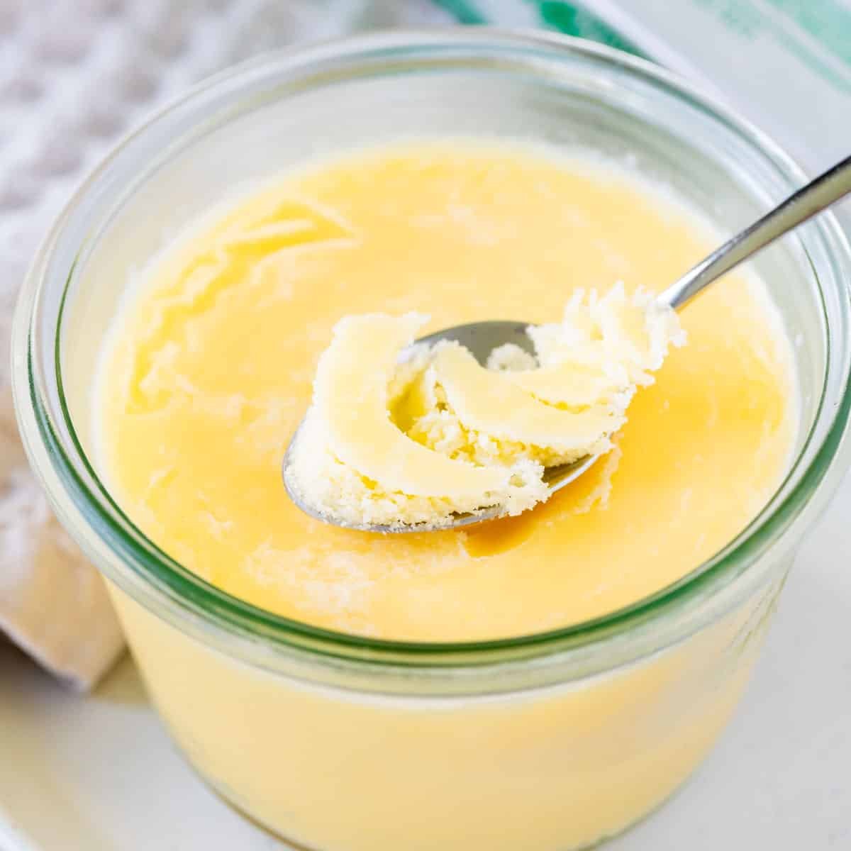 https://platedcravings.com/wp-content/uploads/2019/09/Clarified-Butter-Recipe-Plated-Cravings-hero.jpg