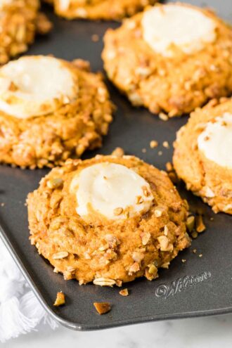 Pumpkin Cream Cheese Muffins (Starbucks Copycat) - Plated Cravings