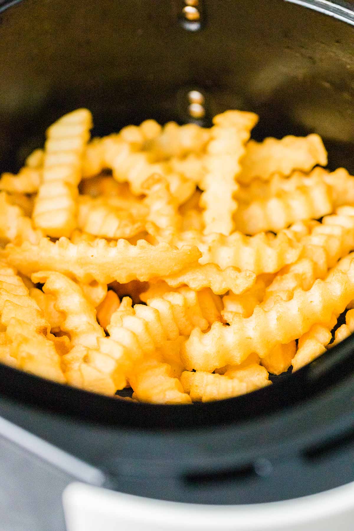 Air Fryer Frozen French Fries {Timings for all types!} - Plated