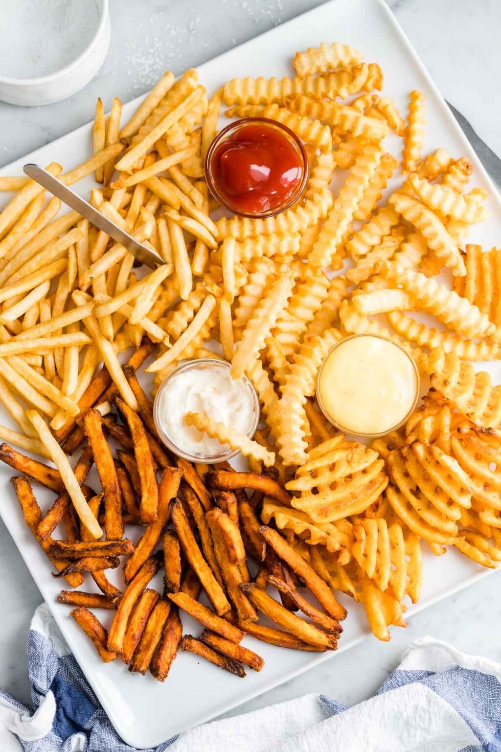 air-fryer-frozen-french-fries-timings-for-all-types-plated-cravings