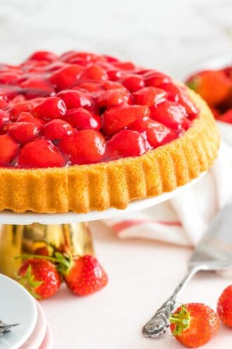 German Strawberry Cake {Erdbeerkuchen} - Plated Cravings